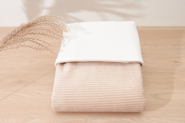 dekentje licht beige